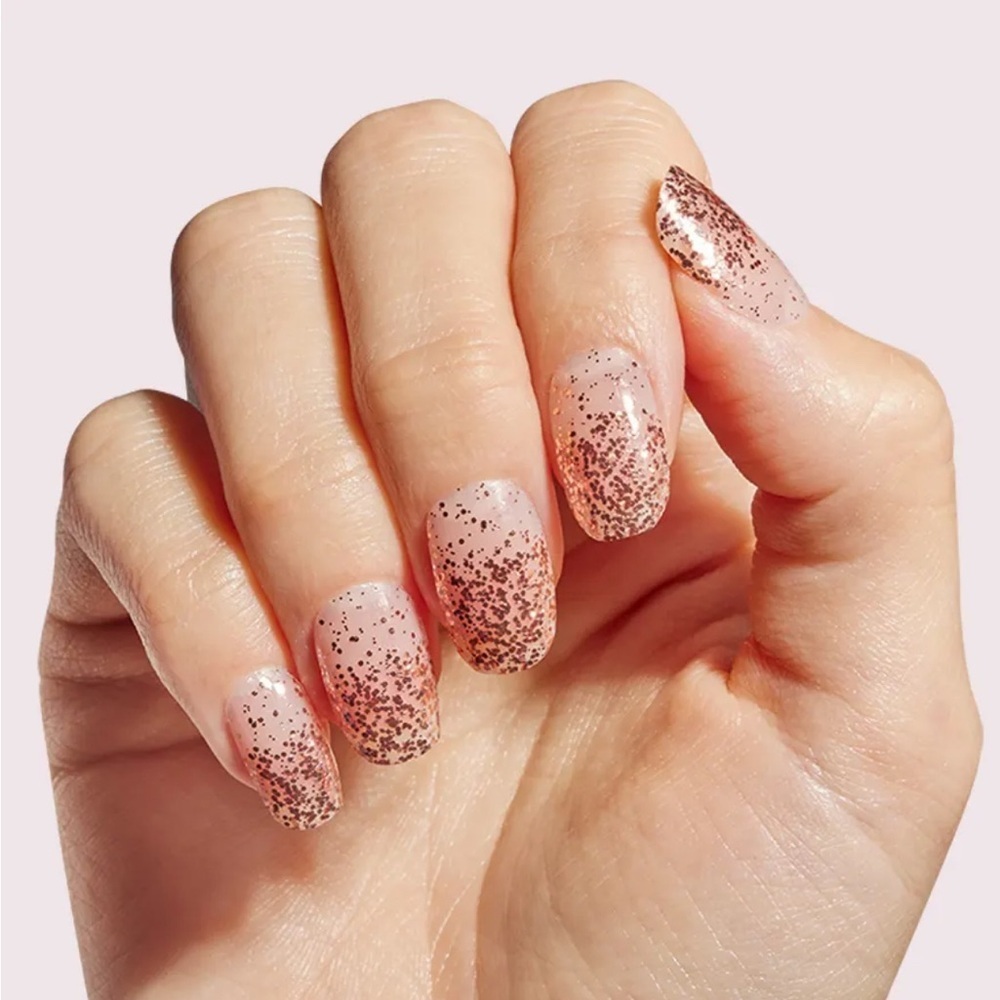 Color Street-Coming Up Rose Gold